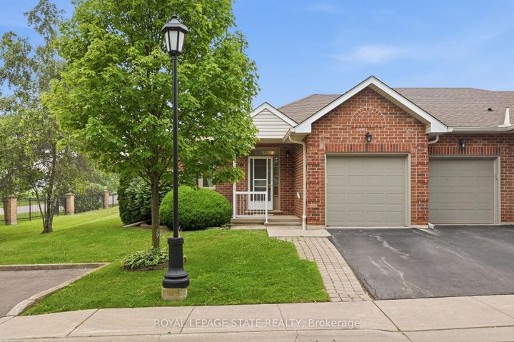 Photo 2 at 74 - 98 Sunibel Drive, Rural Glanbrook, Hamilton