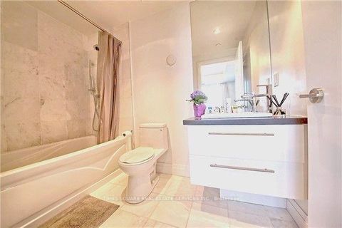 Photo 6 at 315 - 399 Spring Garden Avenue, Willowdale East, Toronto