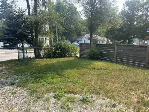 Photo 6 at 36 Sanford Street, Sanford, Barrie