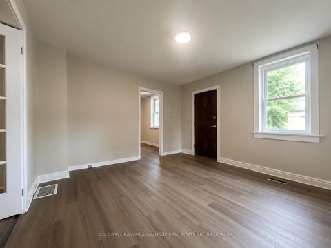 Photo 9 at 36 Sanford Street, Sanford, Barrie