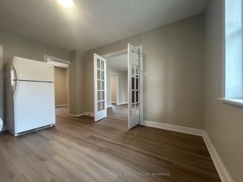 Photo 13 at 36 Sanford Street, Sanford, Barrie