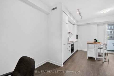 Photo 4 at N433 - 7 Golden Lion Heights, Newtonbrook East, Toronto