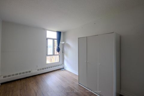 Photo 11 at 115 - 1703 Mccowan Road, Malvern West, Toronto