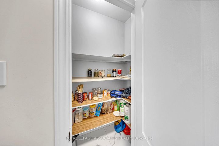Photo 18 at 5 Mead Terrace, Wismer, Markham