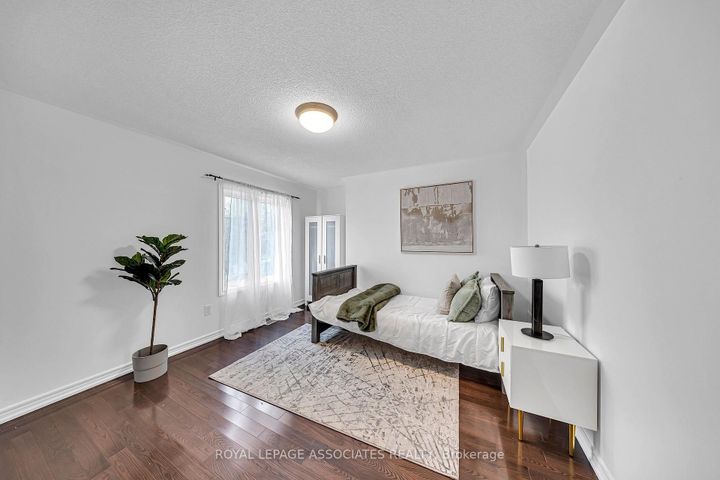 Photo 34 at 5 Mead Terrace, Wismer, Markham