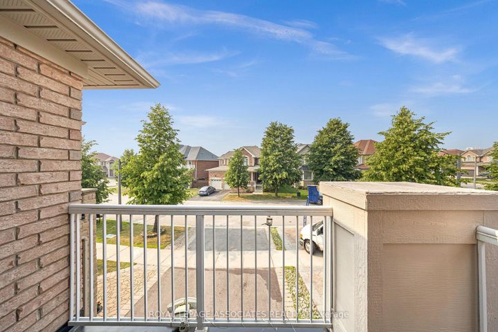 Photo 36 at 5 Mead Terrace, Wismer, Markham