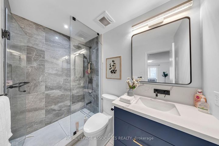 Photo 38 at 5 Mead Terrace, Wismer, Markham