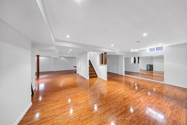 Photo 39 at 5 Mead Terrace, Wismer, Markham