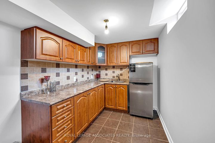 Photo 41 at 5 Mead Terrace, Wismer, Markham