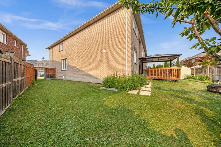 Photo 42 at 5 Mead Terrace, Wismer, Markham