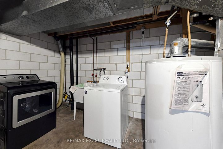 Photo 43 at 216 Shawnee Circle, Pleasant View, Toronto