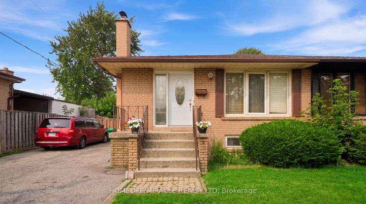 Photo 1 at 7089 Landen Court, Malton, Mississauga
