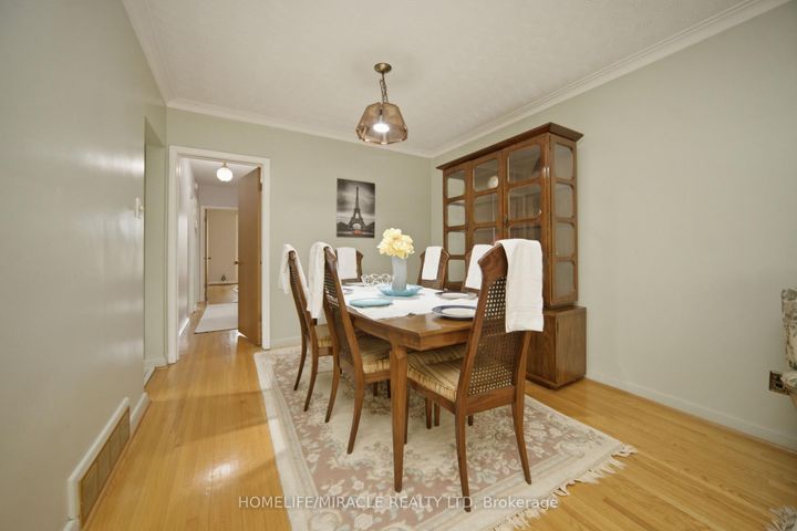 Photo 6 at 7089 Landen Court, Malton, Mississauga