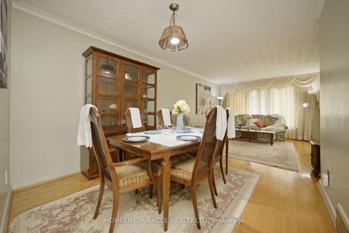 Photo 7 at 7089 Landen Court, Malton, Mississauga