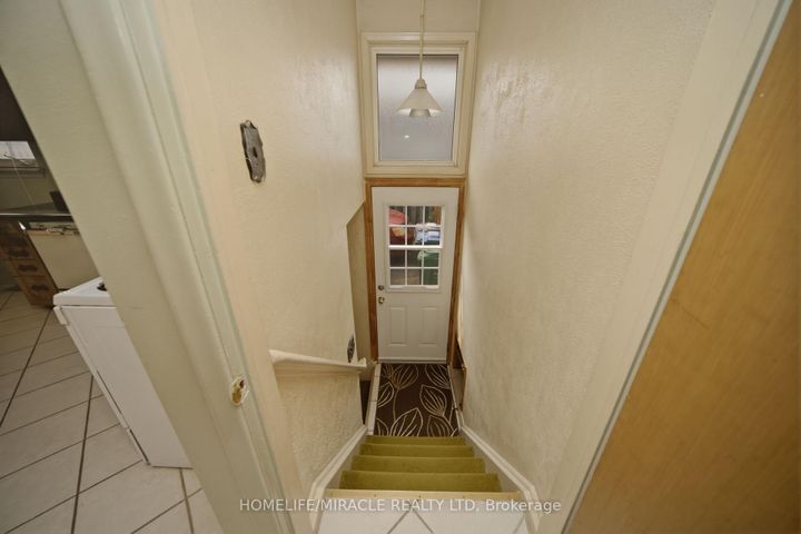 Photo 22 at 7089 Landen Court, Malton, Mississauga