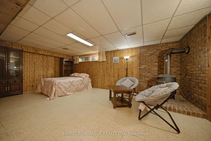 Photo 25 at 7089 Landen Court, Malton, Mississauga