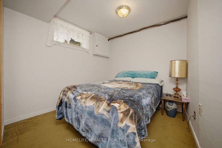 Photo 30 at 7089 Landen Court, Malton, Mississauga