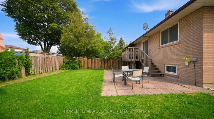 Photo 33 at 7089 Landen Court, Malton, Mississauga