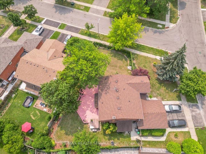 Photo 2 at 79 Burgby Avenue, Northwood Park, Brampton
