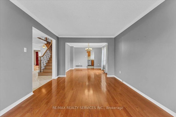 Photo 9 at 79 Burgby Avenue, Northwood Park, Brampton