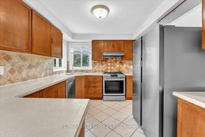 Photo 12 at 79 Burgby Avenue, Northwood Park, Brampton
