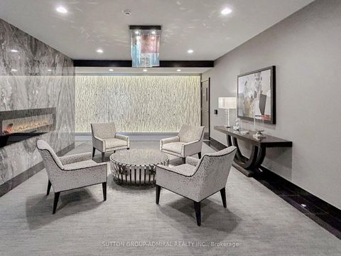 Photo 7 at 312 - 7601 Bathurst Street, Yorkhill, Vaughan
