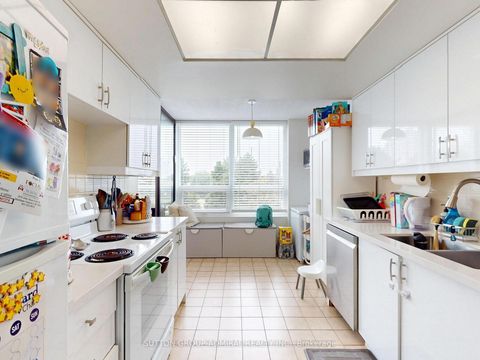 Photo 21 at 312 - 7601 Bathurst Street, Yorkhill, Vaughan