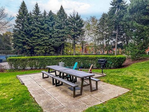 Photo 41 at 312 - 7601 Bathurst Street, Yorkhill, Vaughan