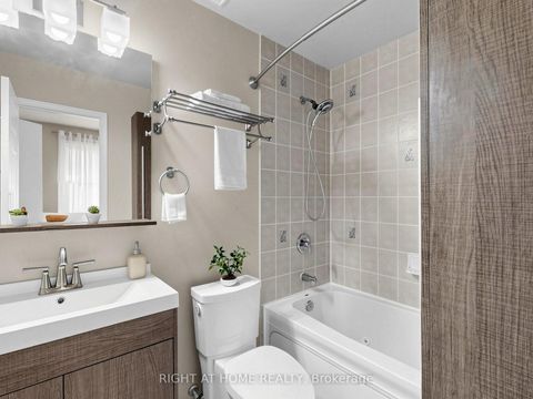 Photo 16 at 76 - 760 Lawrence Avenue W, Glen Park, Toronto