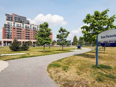 Photo 35 at 76 - 760 Lawrence Avenue W, Glen Park, Toronto