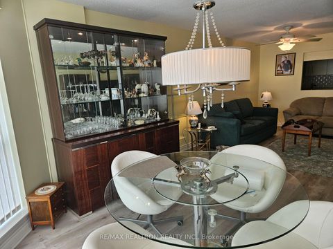 Photo 7 at 817 - 20 Dean Park Road, Rouge E11, Toronto