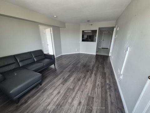 Photo 5 at 513 - 160 Wellington Street, Aurora Village, Aurora