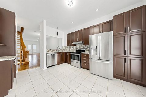 Photo 11 at 13 David Dunlap Circle, Don Mills, Toronto