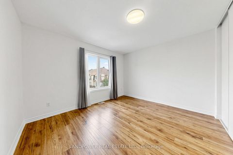Photo 21 at 13 David Dunlap Circle, Don Mills, Toronto