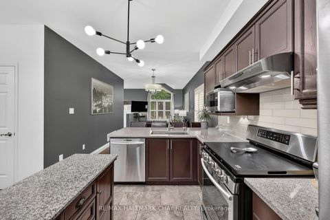 Photo 14 at 1925 Emerald Court, Alcona, Innisfil