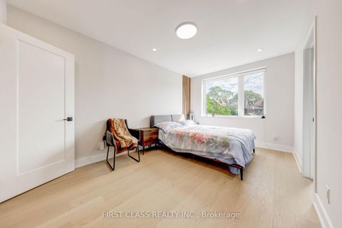 Photo 11 at 431 Roxton Road, Little Italy, Toronto