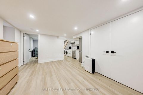 Photo 35 at 431 Roxton Road, Little Italy, Toronto