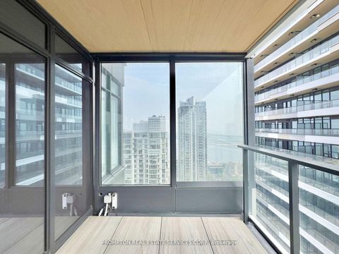 Photo 2 at 4210 - 1 Concord cityplace Way, Waterfront Communities C1, Toronto
