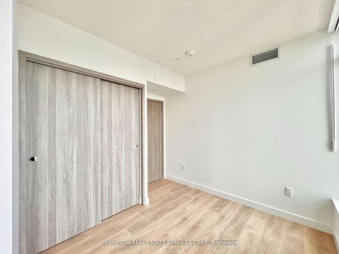 Photo 6 at 4210 - 1 Concord cityplace Way, Waterfront Communities C1, Toronto