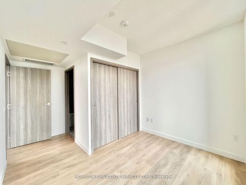Photo 10 at 4210 - 1 Concord cityplace Way, Waterfront Communities C1, Toronto