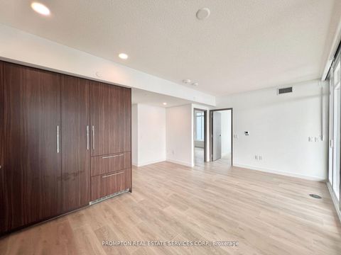 Photo 12 at 4210 - 1 Concord cityplace Way, Waterfront Communities C1, Toronto