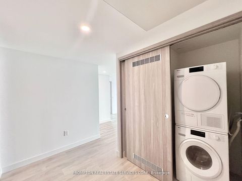 Photo 15 at 4210 - 1 Concord cityplace Way, Waterfront Communities C1, Toronto