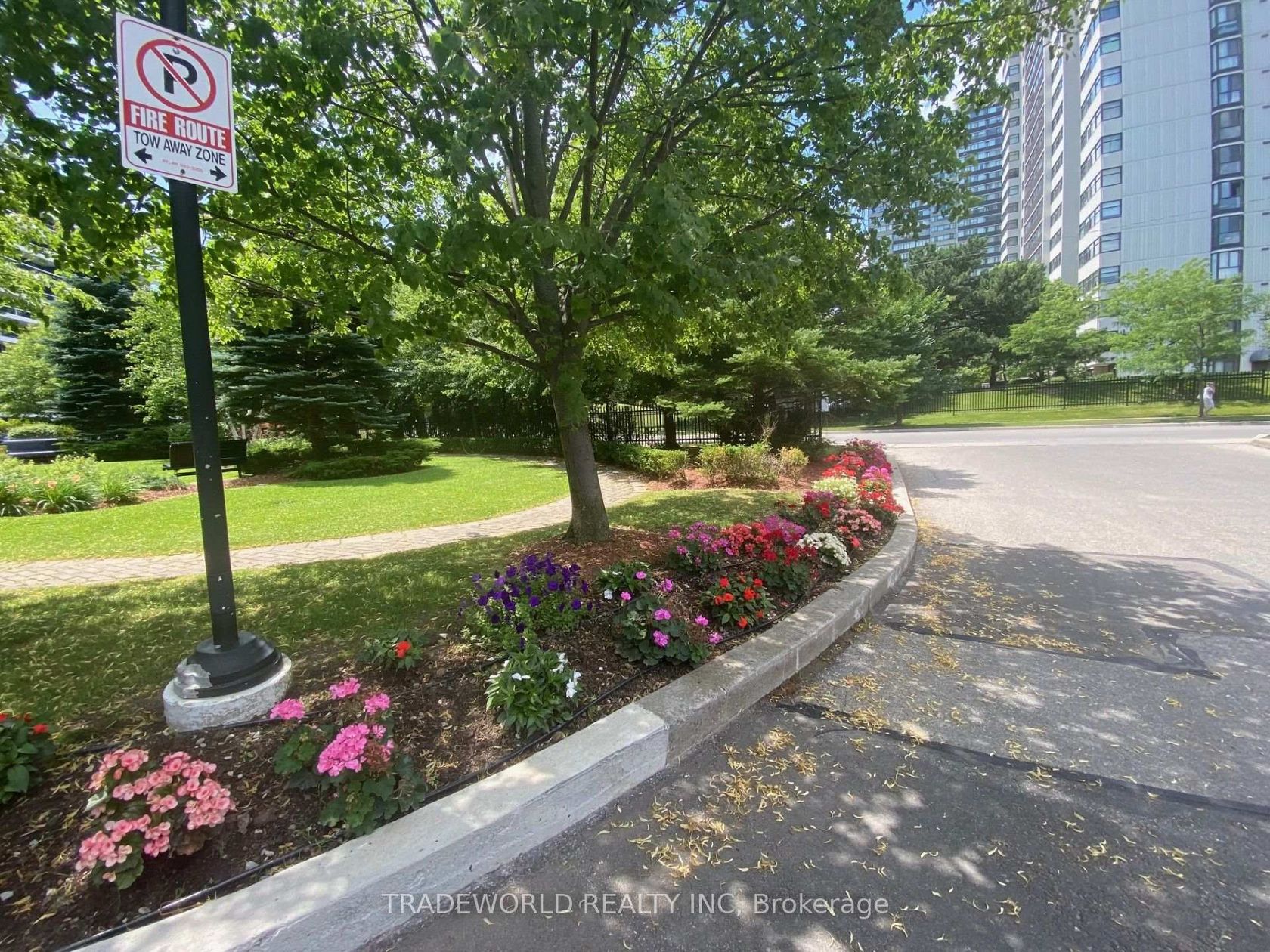 1506 - 135 Antibes Drive, Branson, Toronto photo number 2