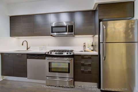 Photo 13 at 603 - 399 Adelaide Street W, Waterfront Communities C1, Toronto