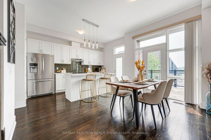Photo 4 at 9184 Bathurst Street, Patterson, Vaughan