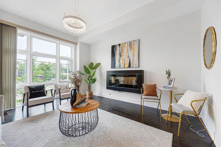 Photo 15 at 9184 Bathurst Street, Patterson, Vaughan