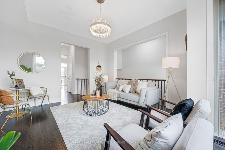 Photo 17 at 9184 Bathurst Street, Patterson, Vaughan