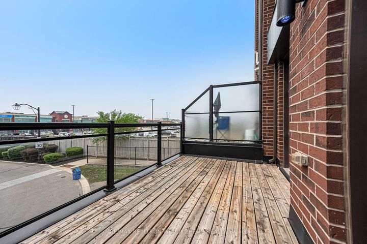 Photo 19 at 9184 Bathurst Street, Patterson, Vaughan