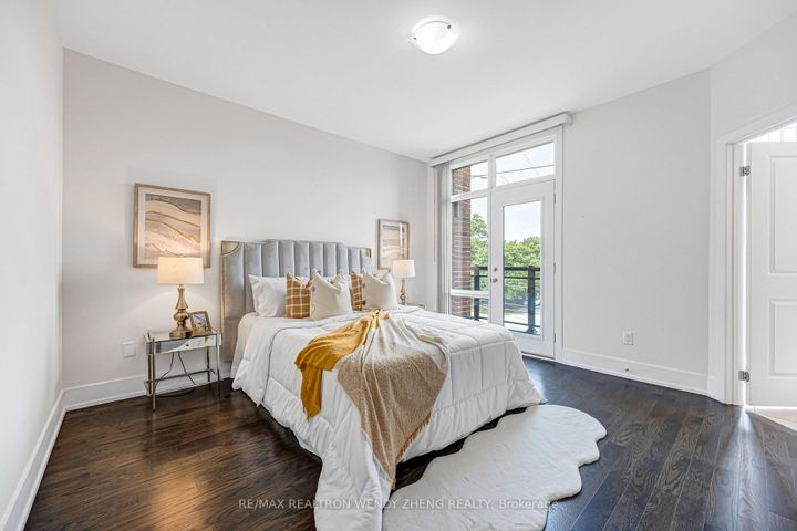 Photo 21 at 9184 Bathurst Street, Patterson, Vaughan