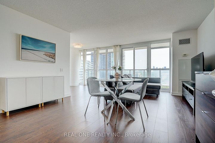 Photo 11 at 1501 - 121 Mcmahon Drive, Bayview Village, Toronto